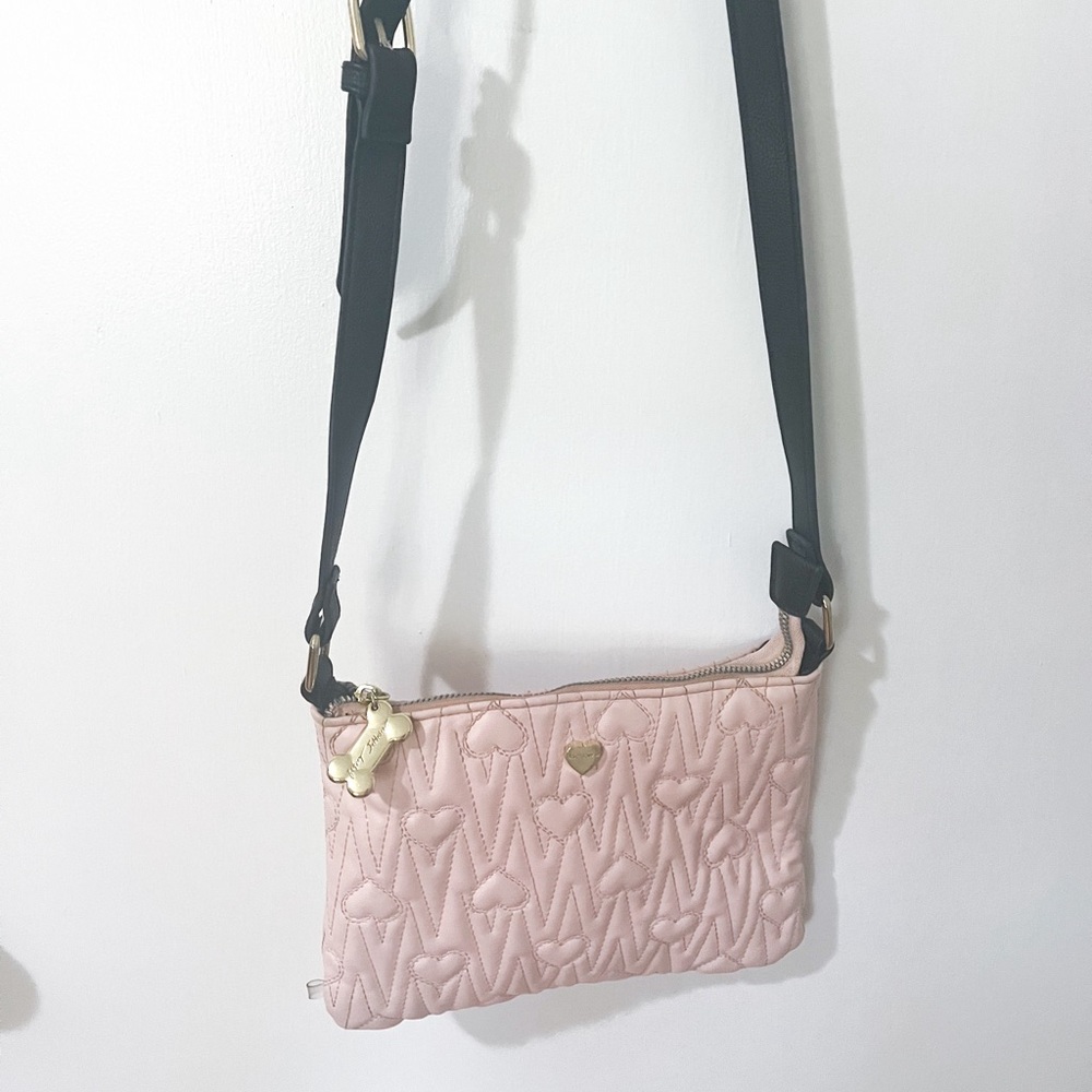 Pink Betsey Johnson cross body bag